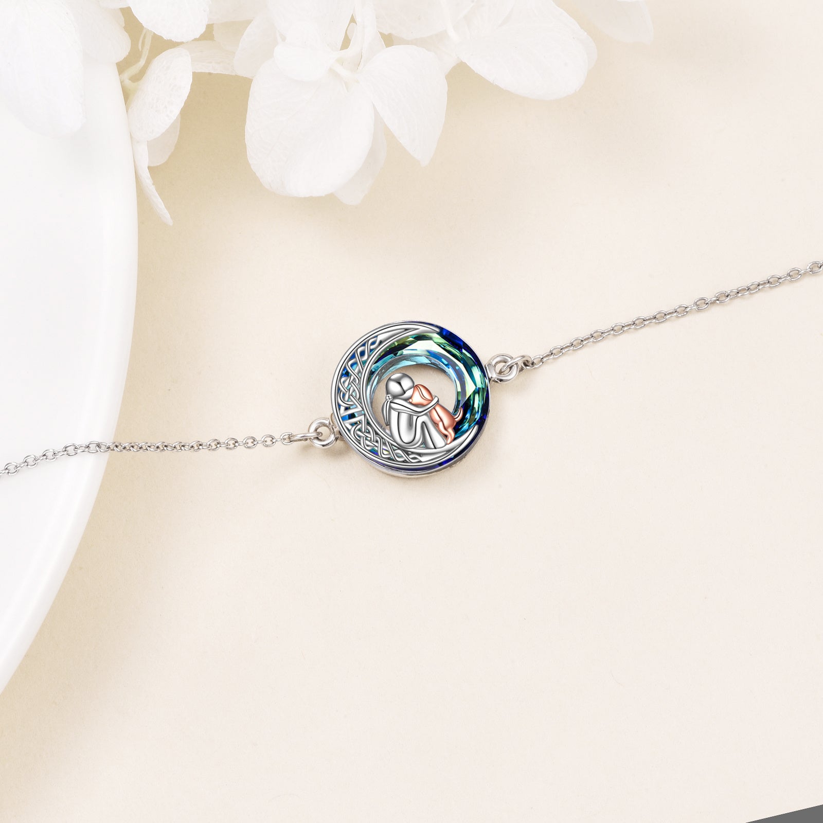 Pulsera Ajustable con Colgante de Perro en Plata de Ley