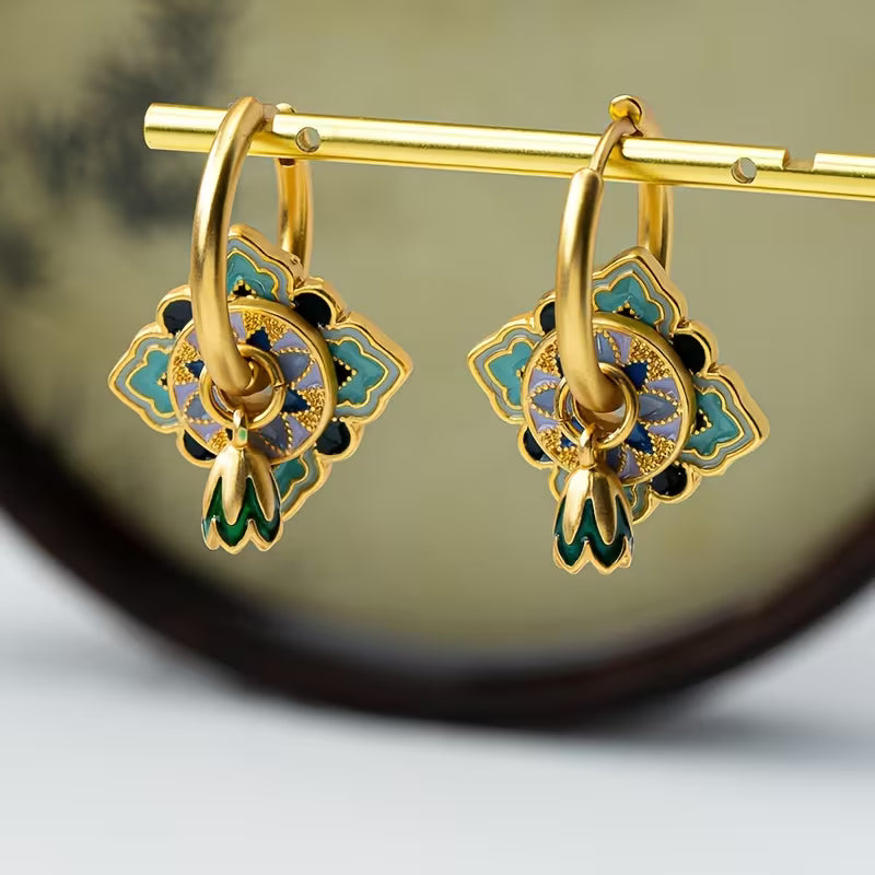 Pendientes Brillantes de Estilo Vintage con un Toque Sofisticado