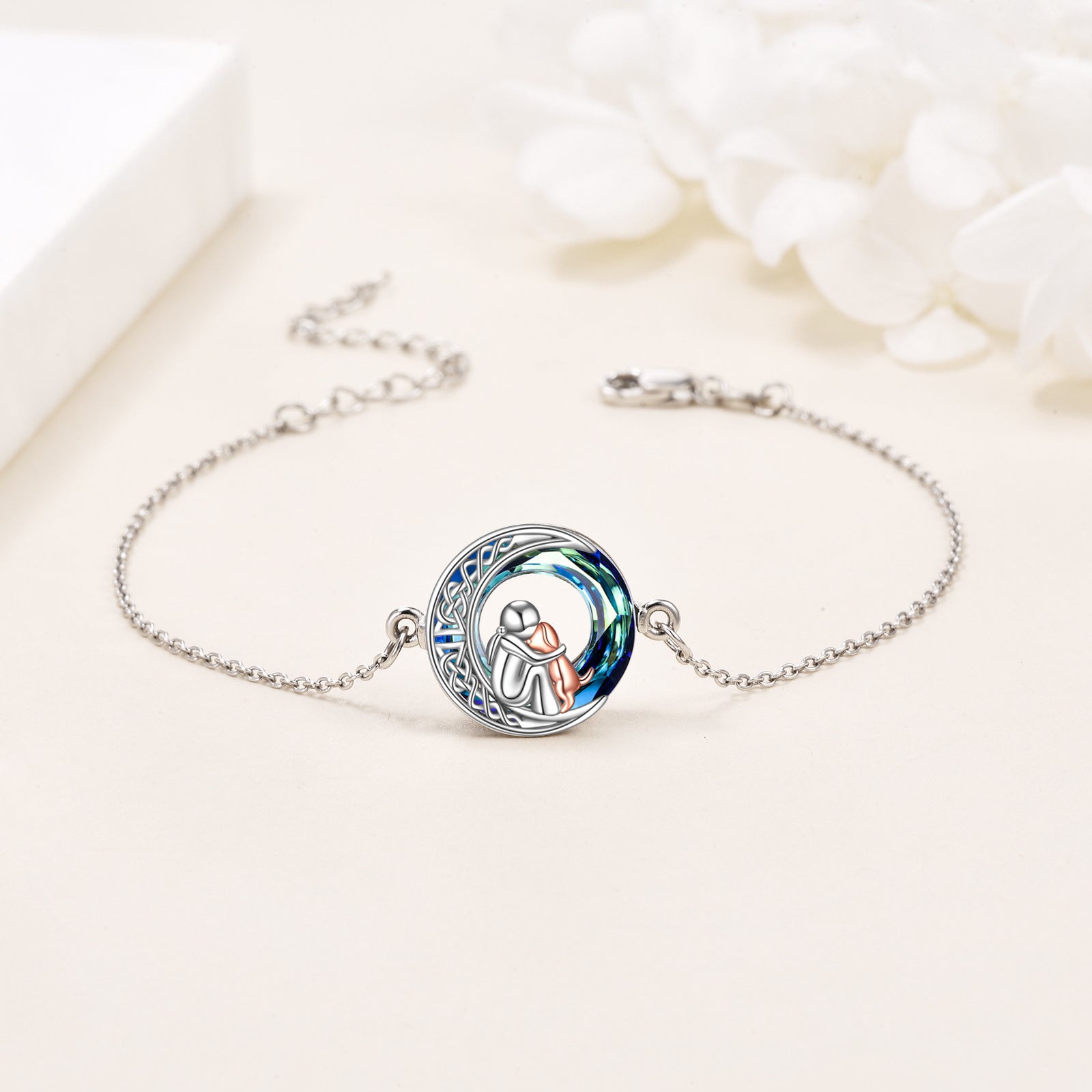 Pulsera Ajustable con Colgante de Perro en Plata de Ley