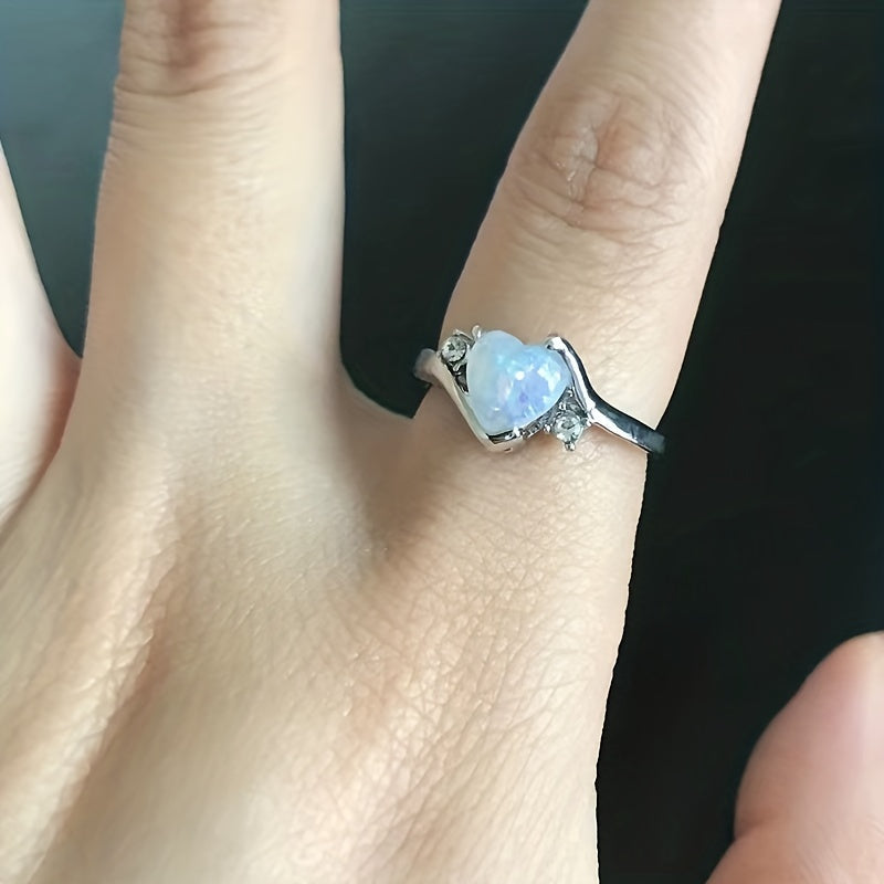 Anillo Estelar con Piedra Luna