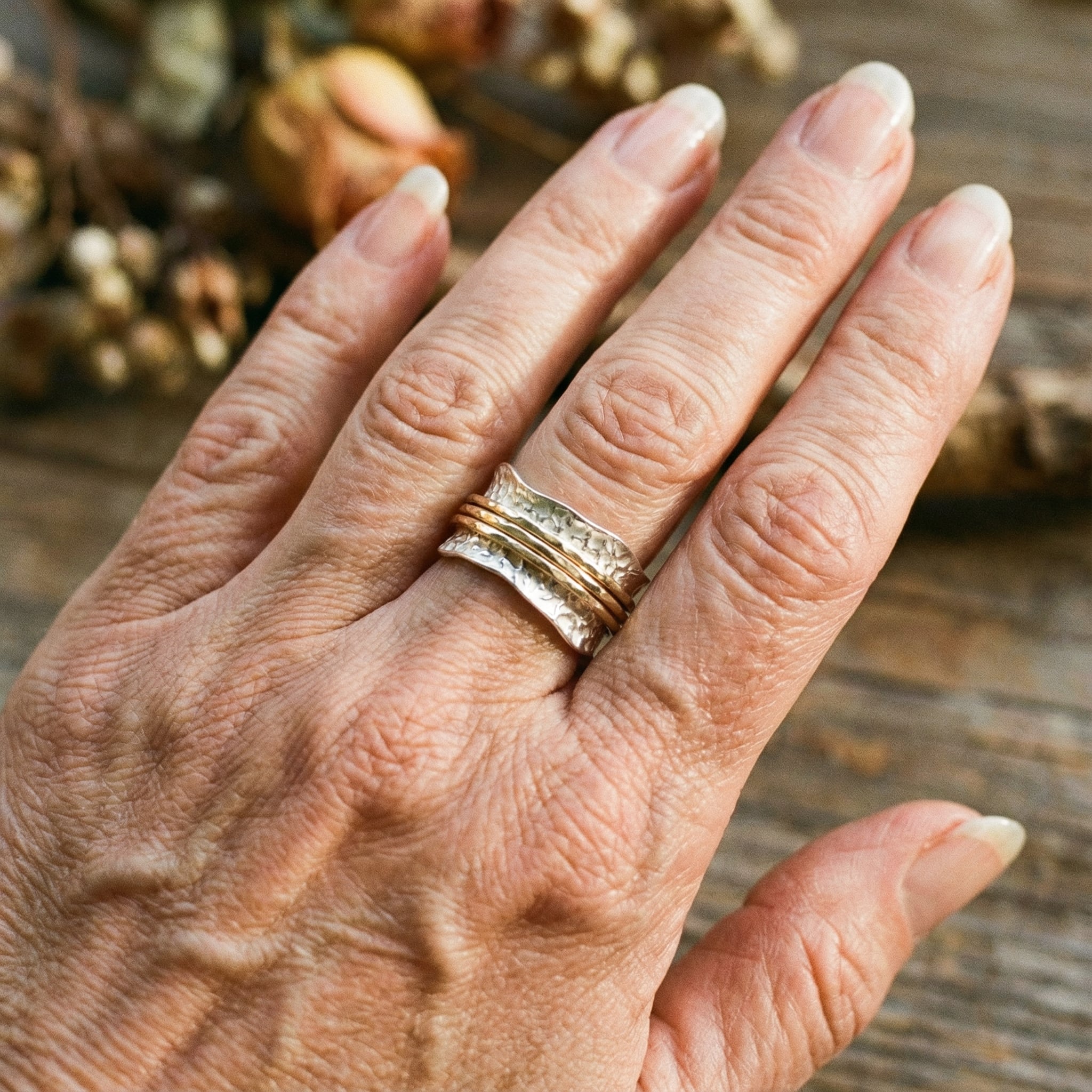 Anillo Rotatorio Vintage en Oro y Plata