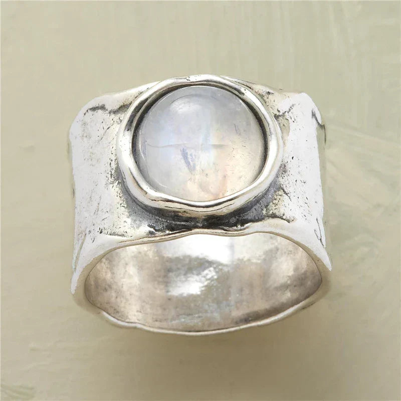 Anillo Suave de Piedra Lunar
