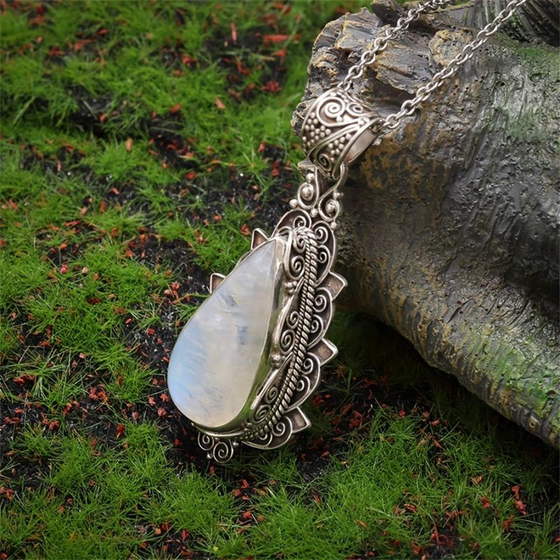 Collar de Colgante de Piedra Lunar Vintage