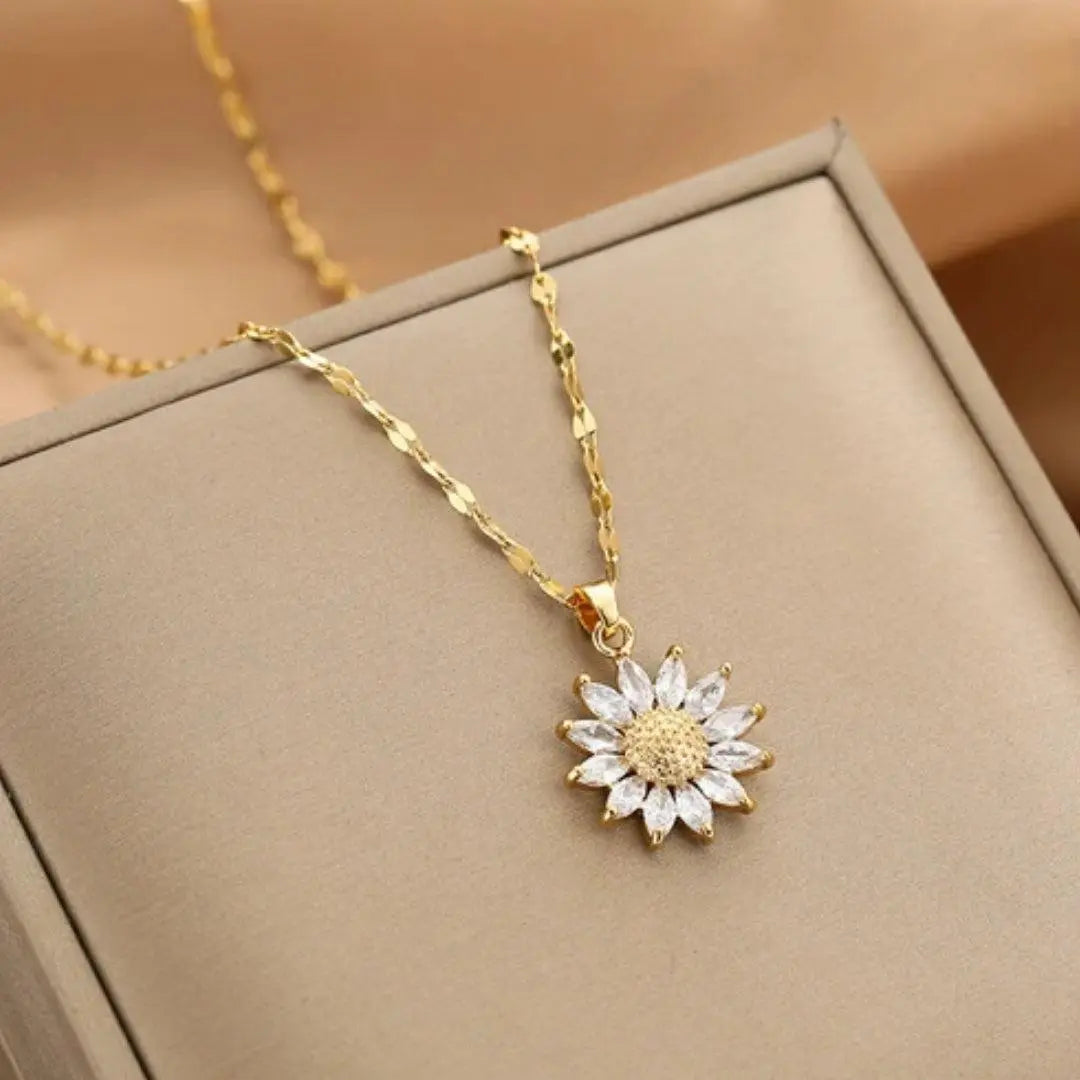 Collar con Girasol de Cristal en Oro