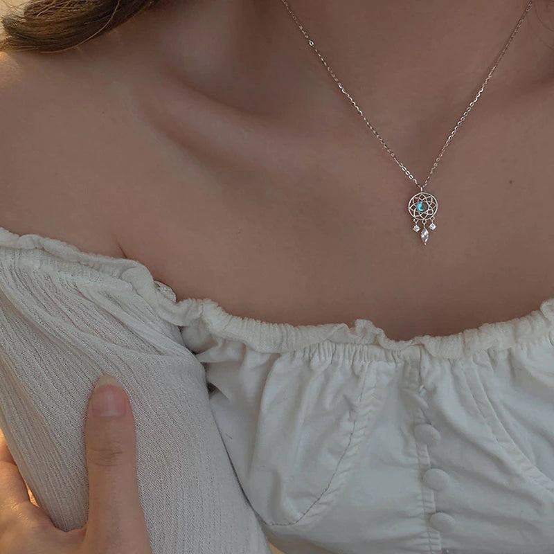 Collar Atrapa Sueños de Cristal Luna Plateada