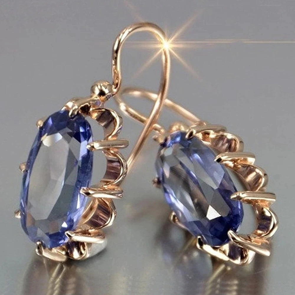 Pendientes de Oro con Zirconia Ovalada