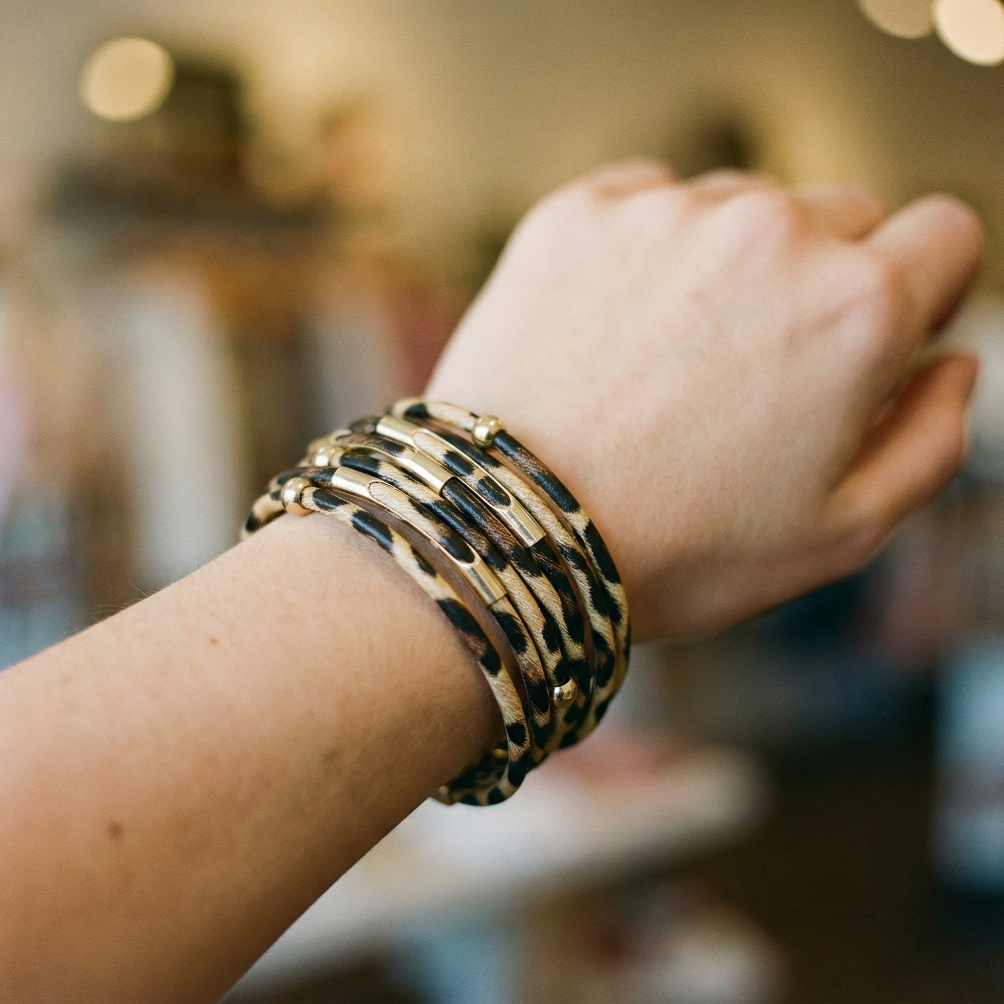 Pulsera Boho Ancha con Múltiples Capas