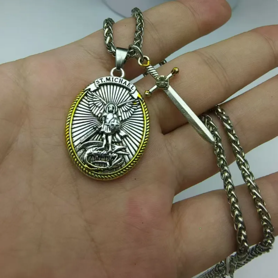 Collar Decorativo Vintage para Hombres