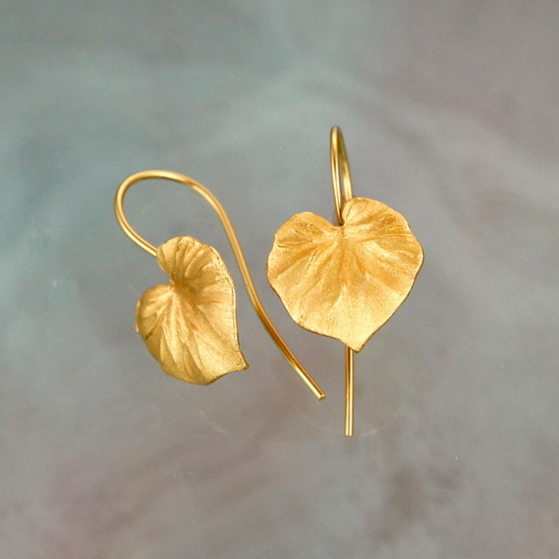 Pendientes de Hoja Dorada