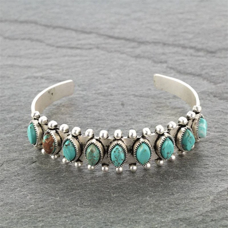 Pulsera Vintage con Piedras de Turquesa