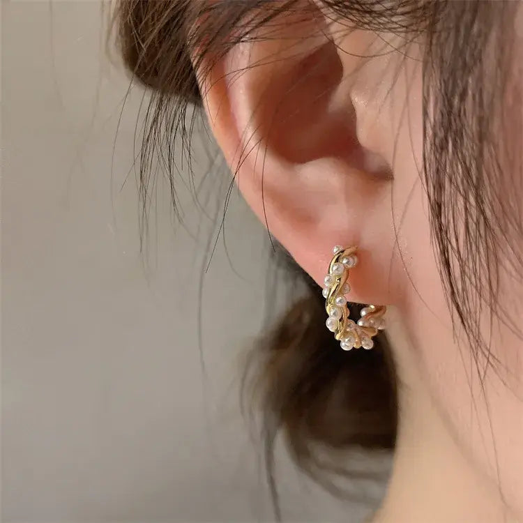 Pendientes Elegantes de Perlas Redondas