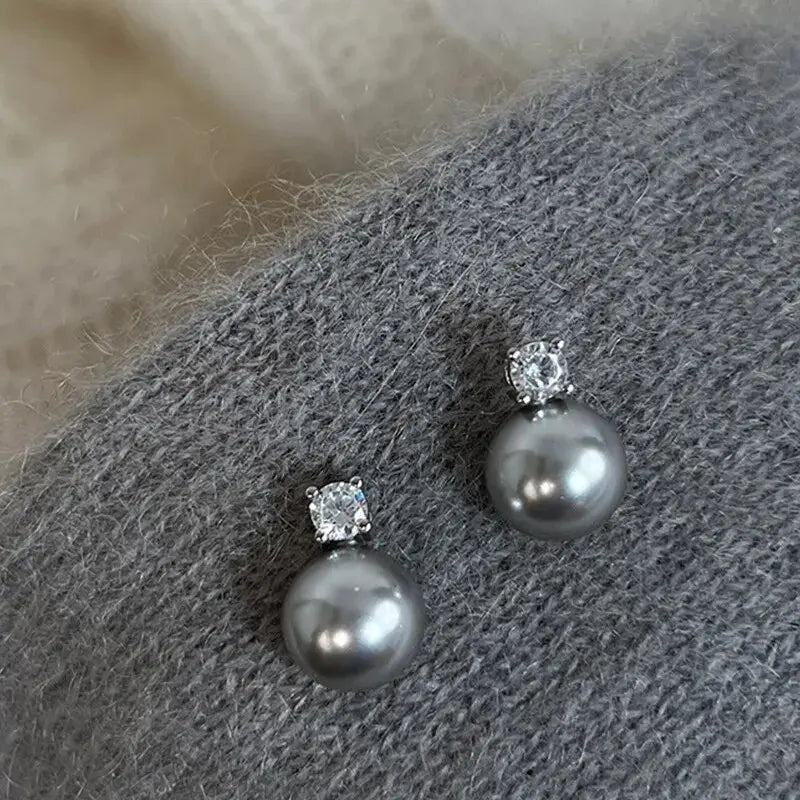 Pendientes Elegantes de Perlas Negras con Zircón