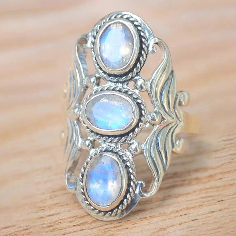 Anillo de Piedra Lunar Sofia