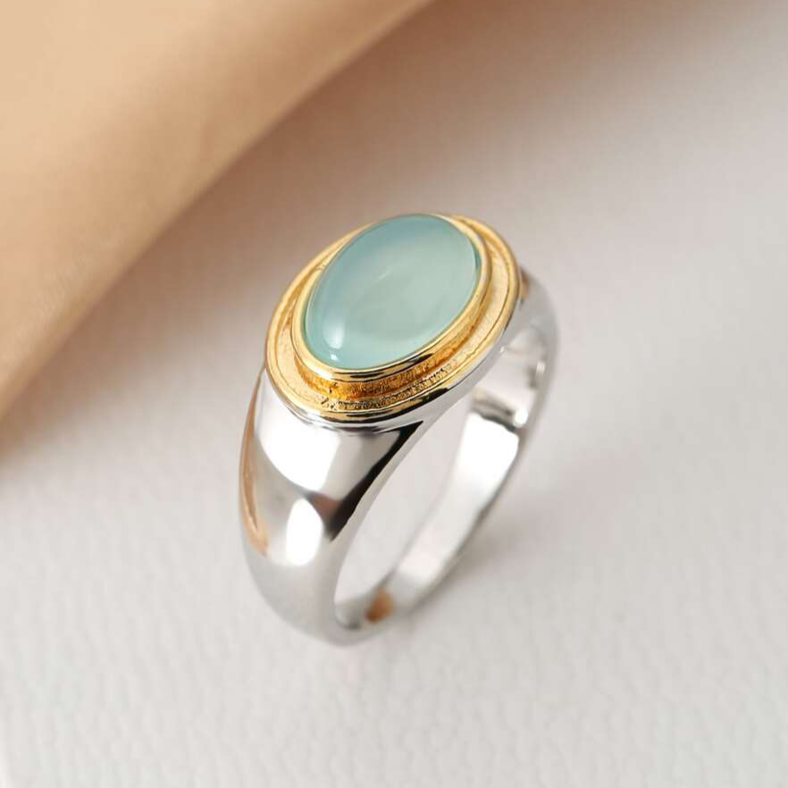 Anillo Vintage con Piedra Luna Verde