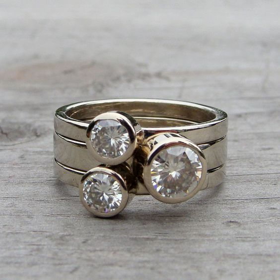 Anillo Vintage 'Triple' con Zirconia