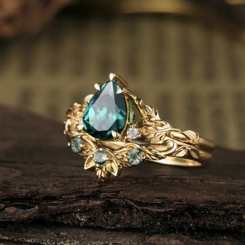 Anillo Vintage con Piedra Floral Verde