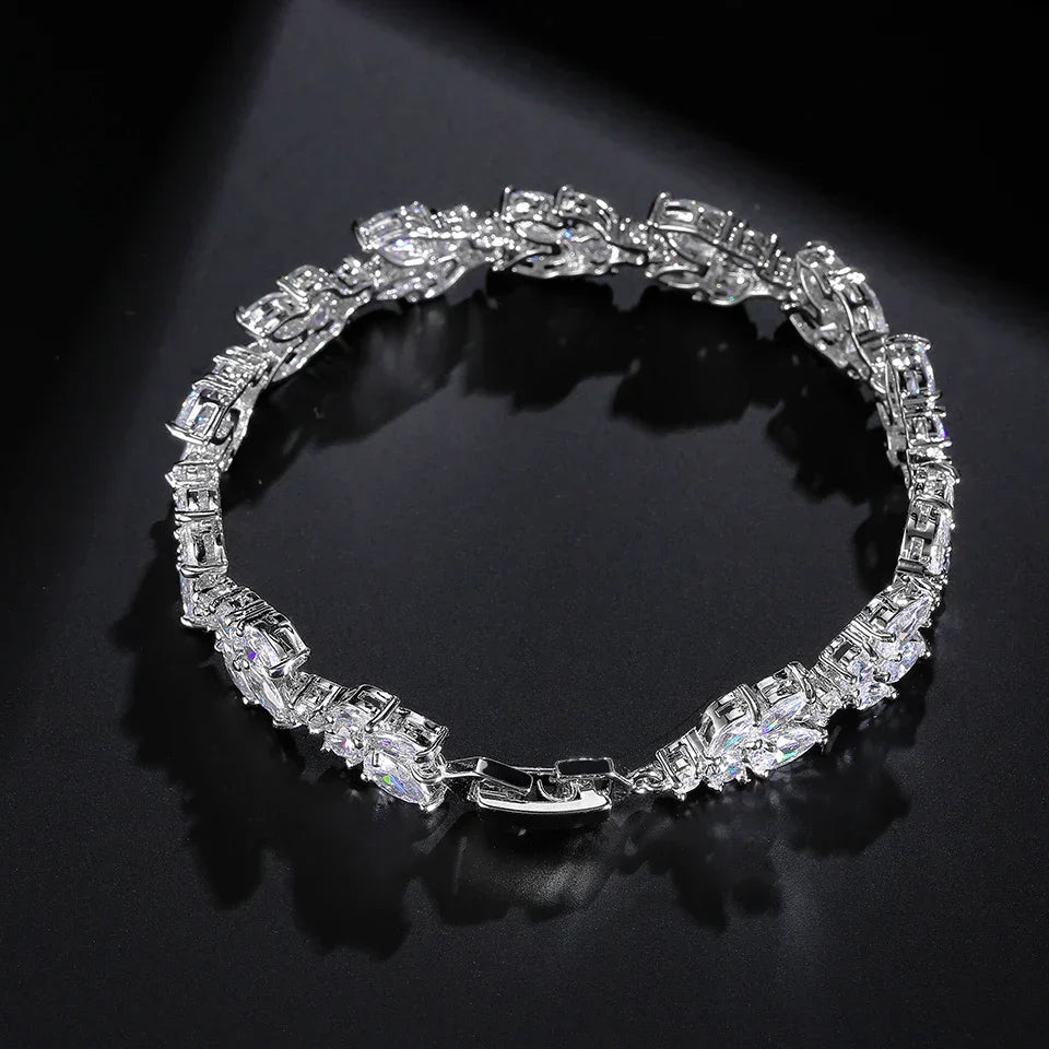 Pulsera vintage con cadena de plata brillante