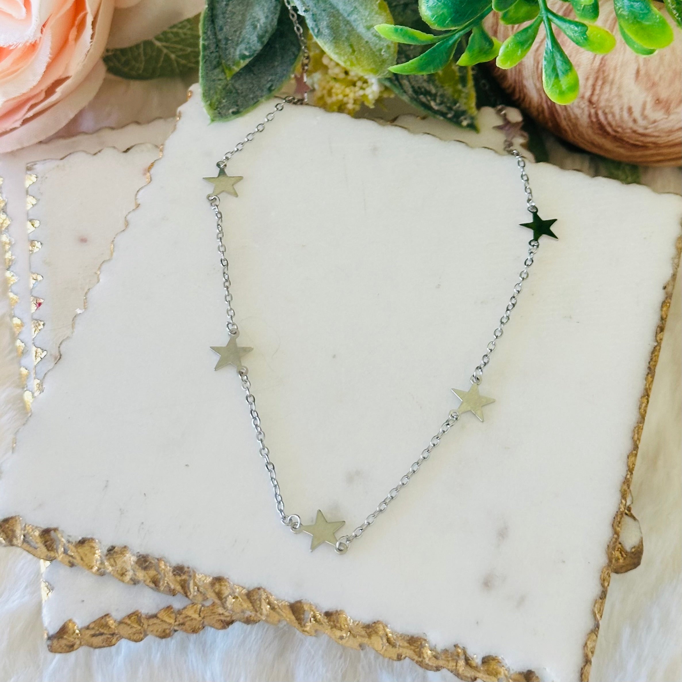 Collar con Colgante de Estrella Delicada