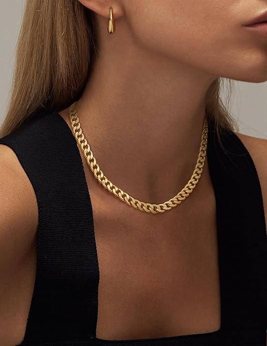 Collar de eslabones cubanos con eslabones gruesos en oro