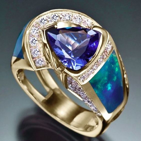 Anillo de Cristal Azul Oceánico Vintage