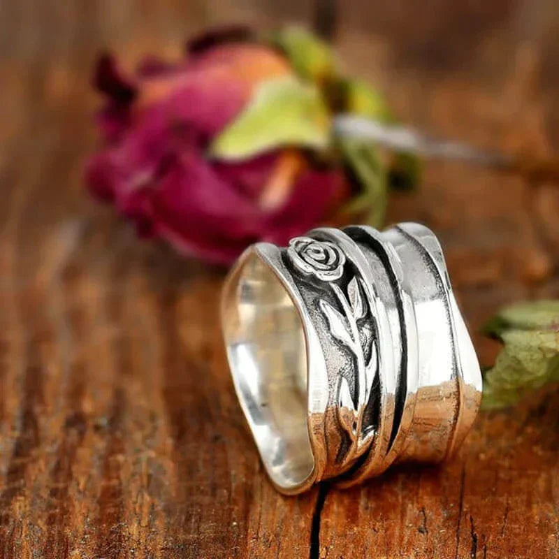 Anillo Vintage de Flores en Plata