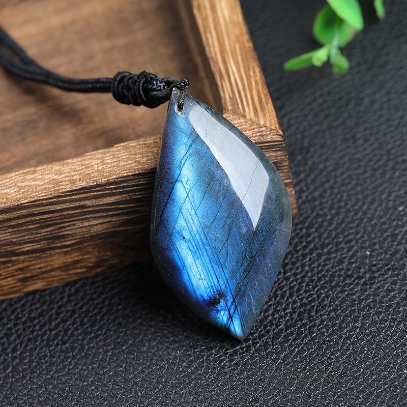 Collar de Piedra Lunar Mágica
