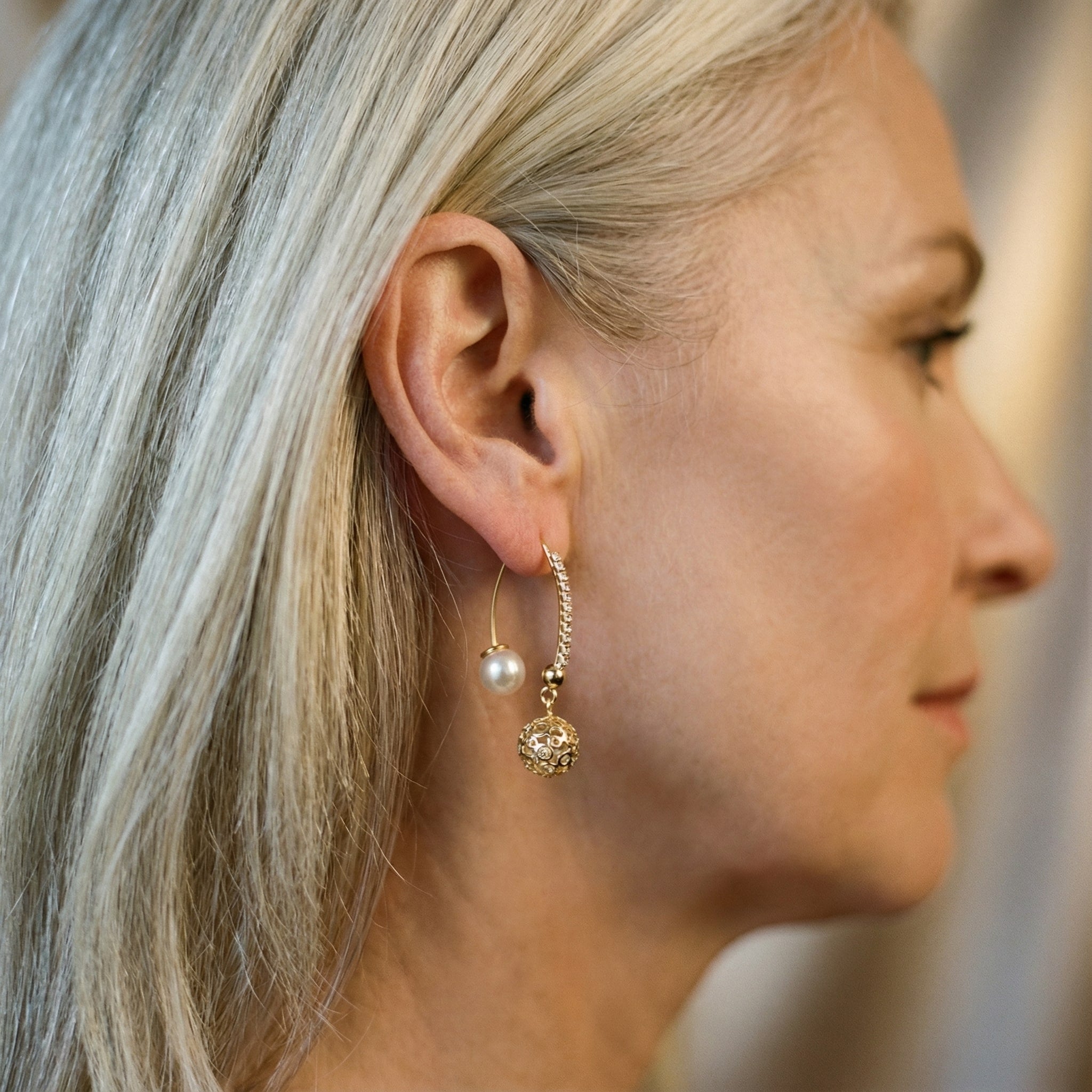 Pendientes Colgantes Vintage de Oro y Perlas