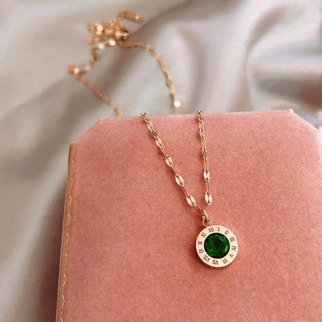 Collar de Oro con Esmeralda