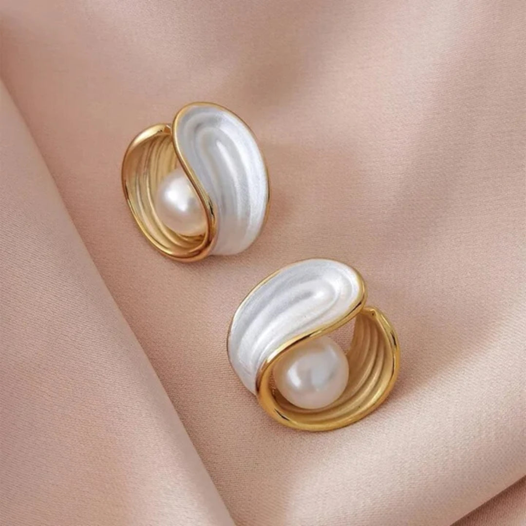 Pendientes de lujo con ópalo blanco y perlas en oro