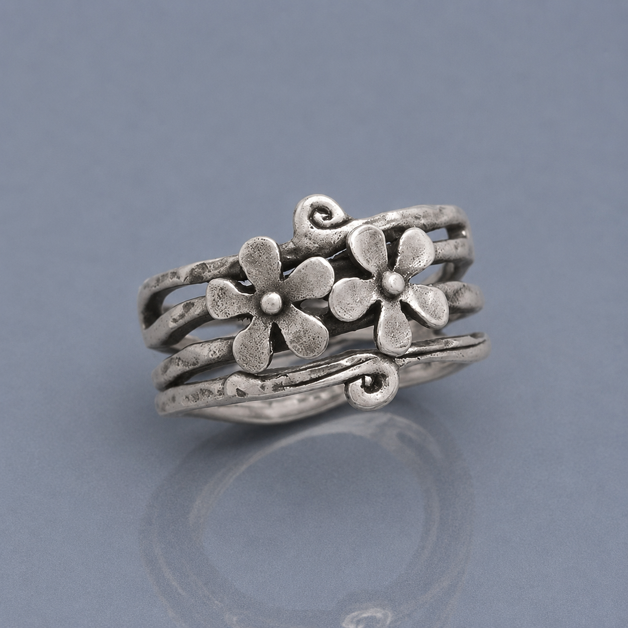 Anillo Vintage de Flores en Plata