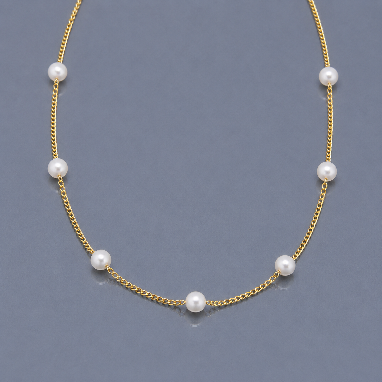 Collar de Oro con Perla de Agua Dulce