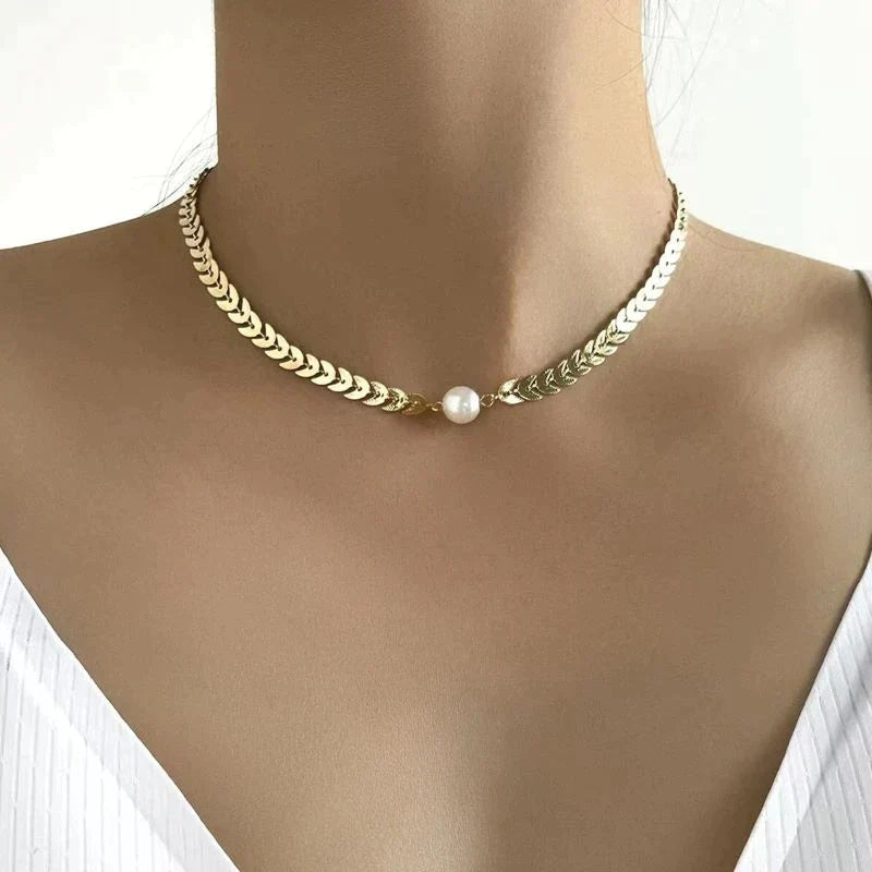 Collar Griego con Perla en Oro