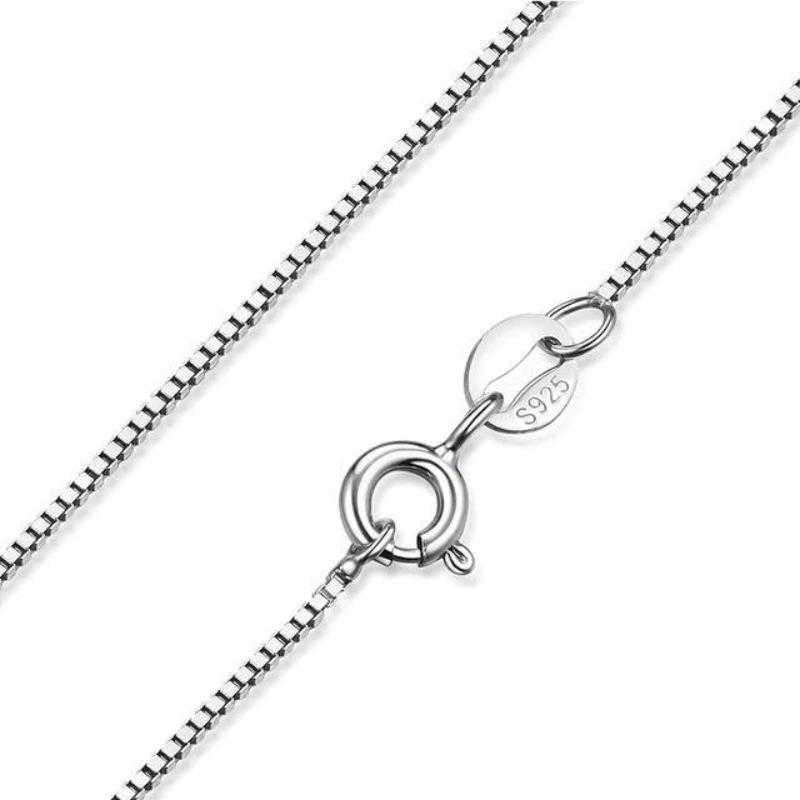 Collar Leônia con Piedra Esmeralda