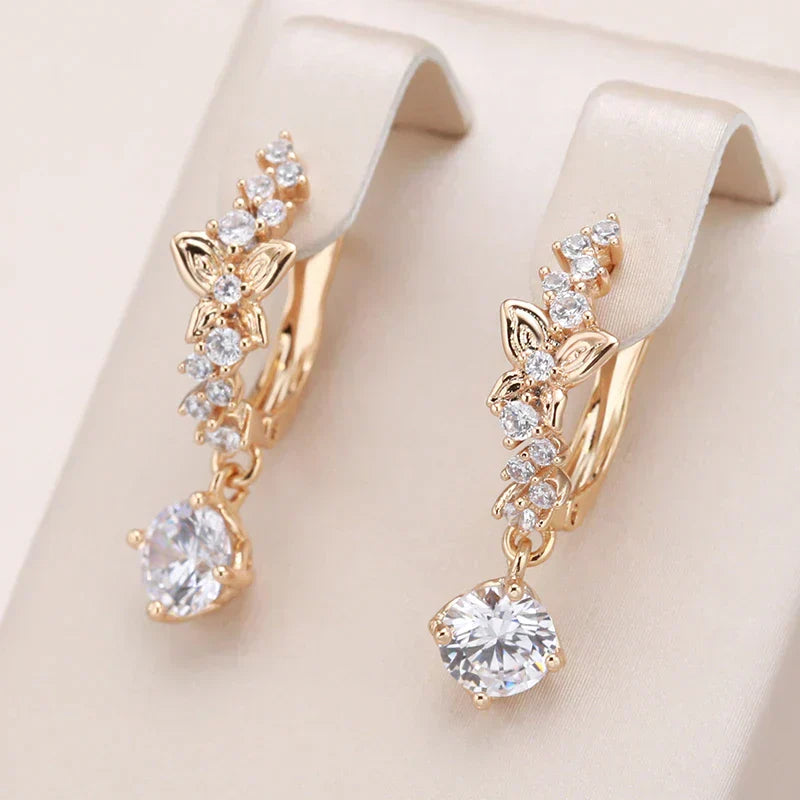 Pendientes Elegantes de Circonita en Oro