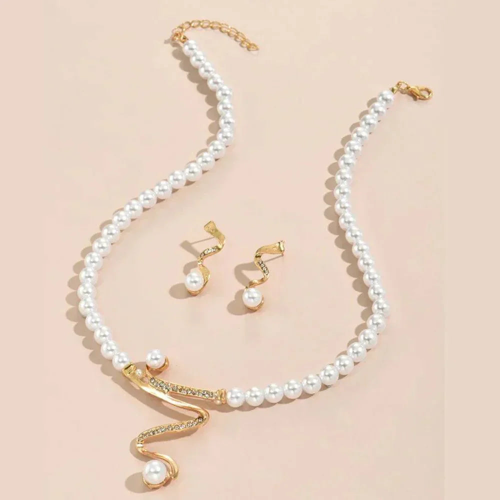 Conjunto de Collar y Pendientes de Perlas Naturales