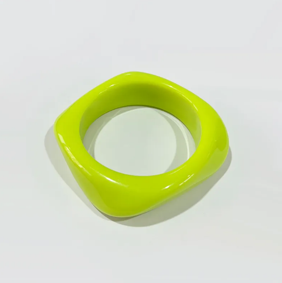 Pulsera Acrílica Cuadrada de Color