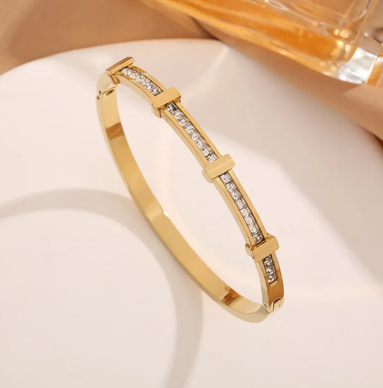 Pulsera Abierta Geométrica Simple con Dos Capas de Circonita