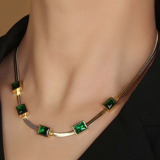 Collar de Zirconia Verde Vintage