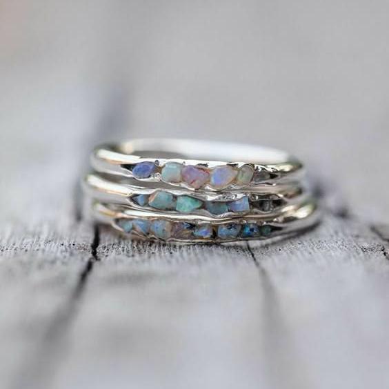 Anillo de Plata Vintage con Piedras Azules en Capas