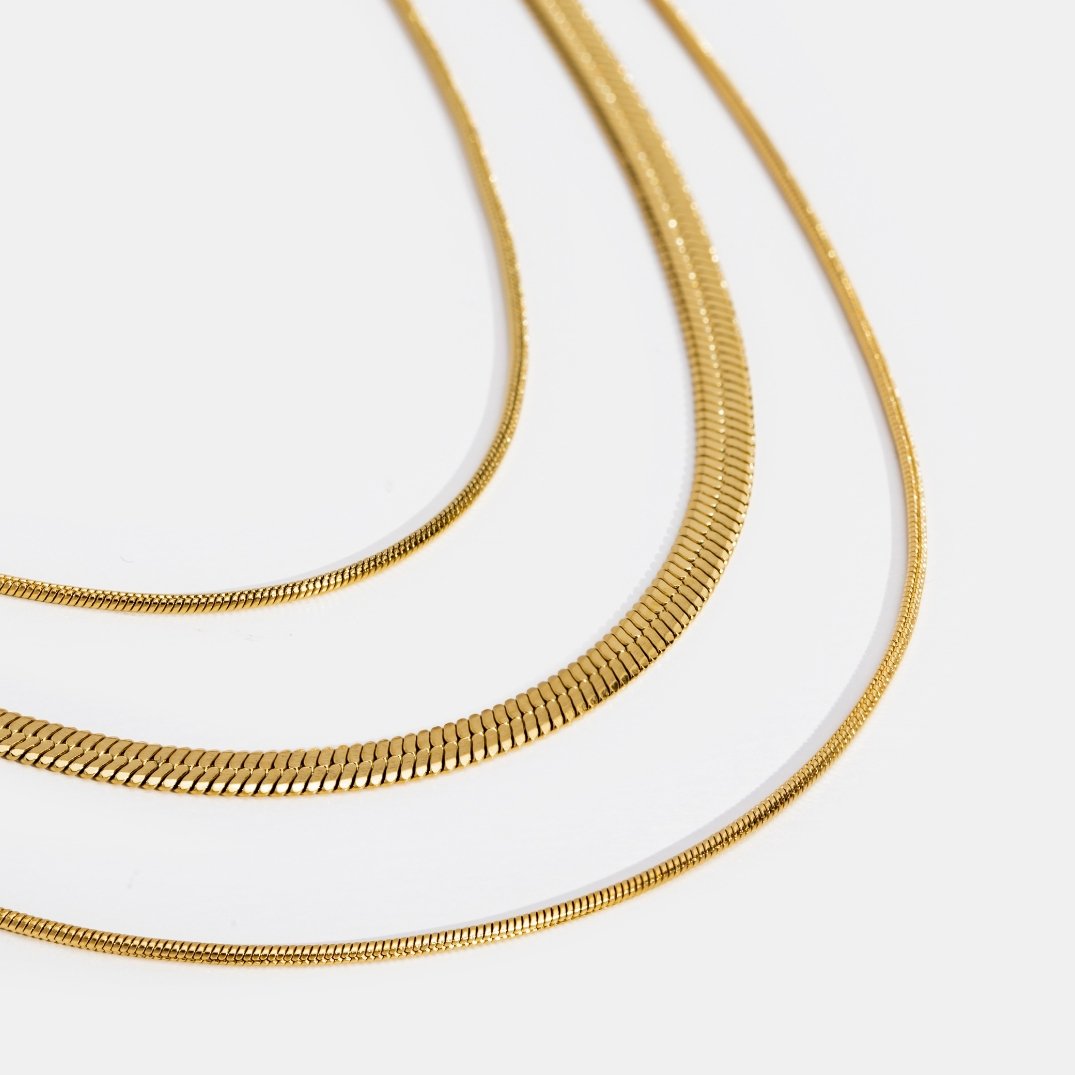 Collar de Cadena de Oro Multicapa