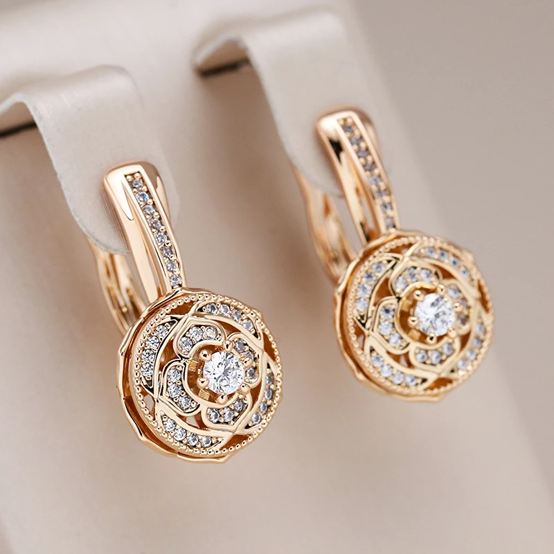 Pendientes Redondos Elegantes en Zirconia y Oro