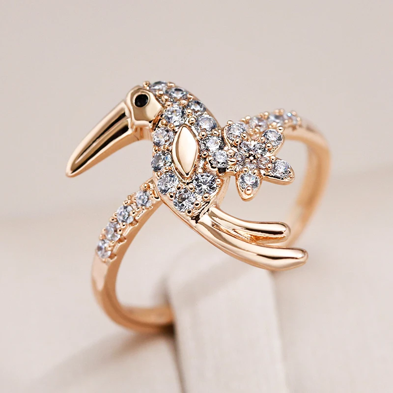 Anillo de Pájaro Elegante y Brillante