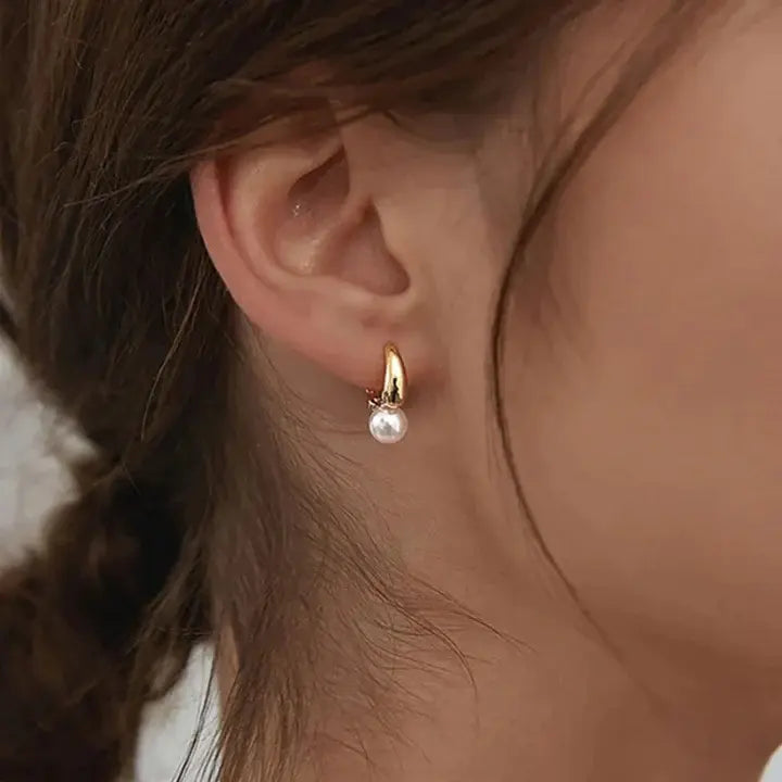 Pendientes de Perlas Pequeños Bañados en Oro