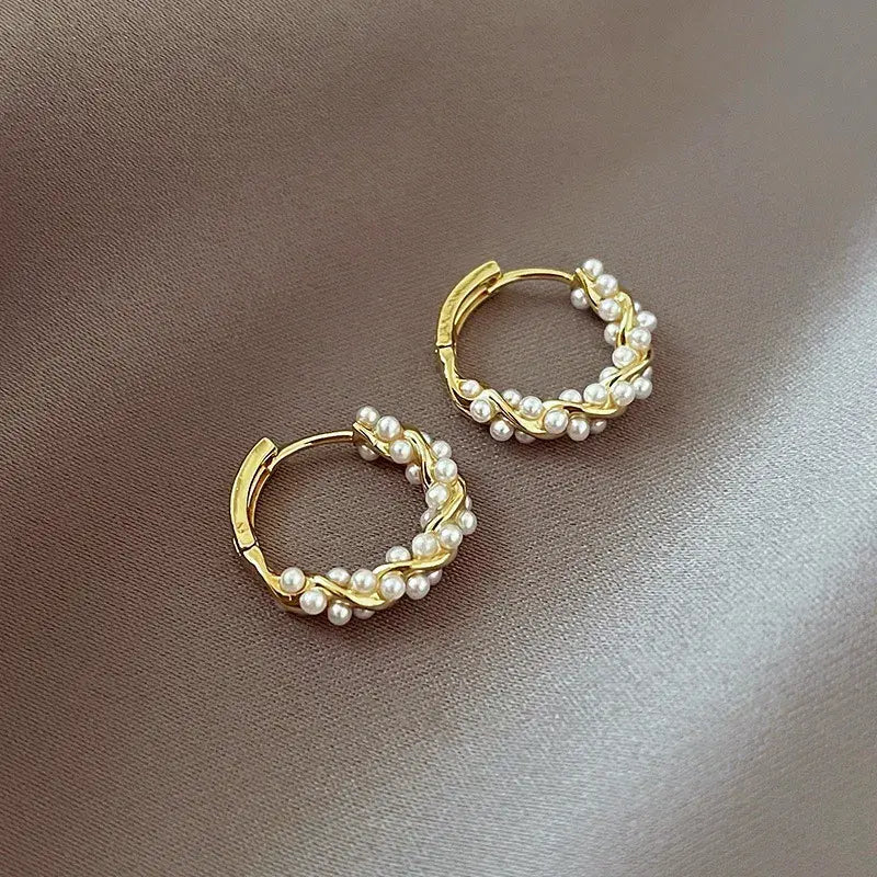 Pendientes Elegantes de Perlas Redondas