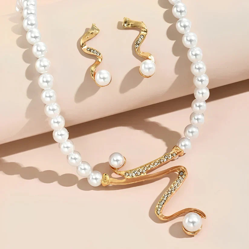 Conjunto de Collar y Pendientes de Perlas Naturales