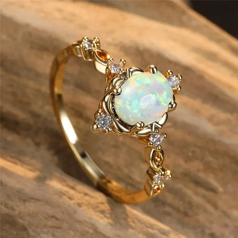 Anillo Artesanal con Ópalo Dorado