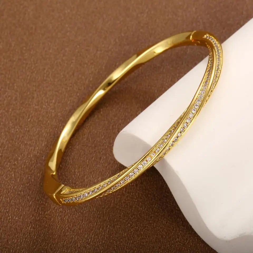 Elegante pulsera de cristal con dos filas en oro